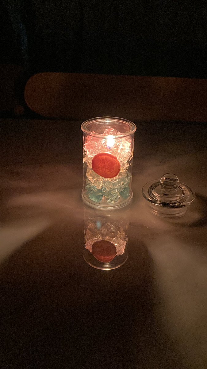 mareyo6's tweet photo. ジェルキャンドルを初めて知り
ワークショップで瑠璃灯を作りました
アロマも香り
満喫の秋の夜長
#ジェルキャンドル協会
#TTCD
#JCA https://t.co/dzNA25h8g1