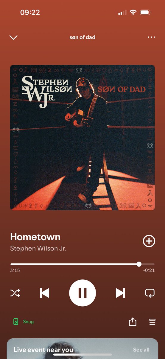 nrdpearce's tweet photo. Such a good album #tunes https://t.co/WoJScZ2PiO