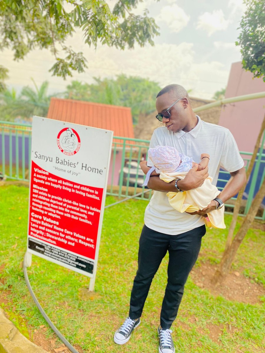 felexokoth456's tweet photo. Always live an impactful life to the others irrespective of the position that you hold 
As a leader some of your objectives is to influence and have an impact 
#MomentsThatMatter #SupportTheChildren #GiveLifeBack https://t.co/i5Jw1jtadw