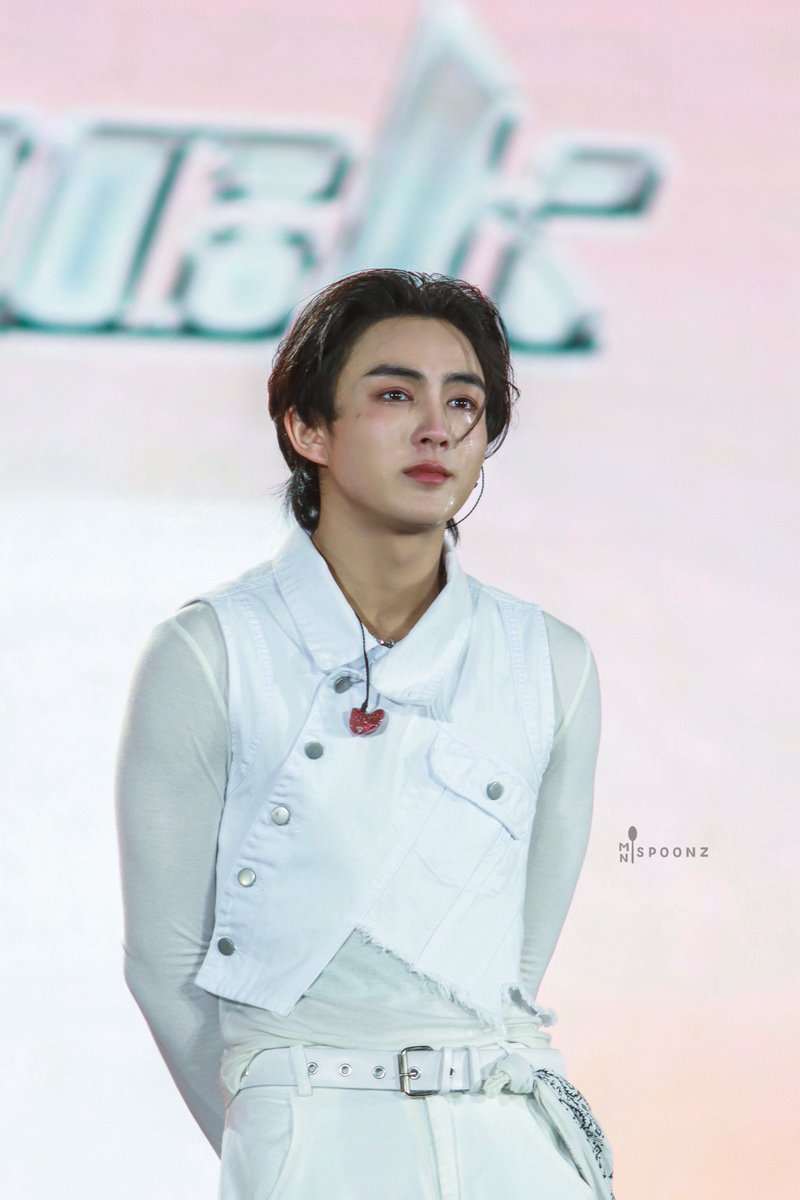 minispoonxx's tweet image. ˙✧˖°📷 ༘ ꒰ 27.10.24 ꒱ ⋆｡˚♡
ทุกคนน...นี่ไม่ไหววว

#HEARTchuthiwat
#BUS_KnockKnockKnock_Chiangmai
#BUS1stFANCON_KnockKnockKnock