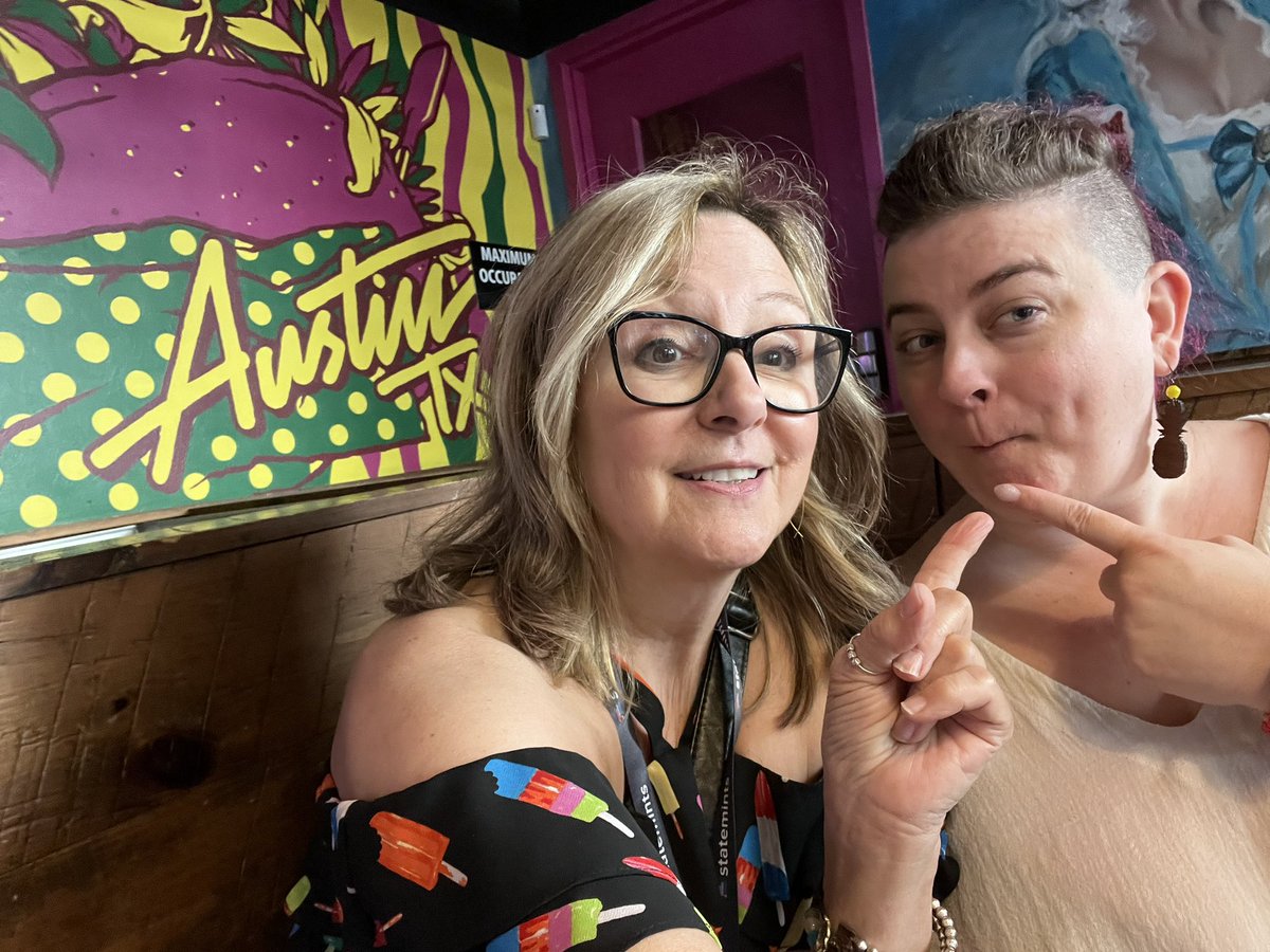 4a.m. Exodus from the hotel, 
6 a.m. flight home to Seattle from #AFF31 Austin Film Festival
Very glad I didn’t stay out too late even if I laid awake waiting for the alarm 🤪

Goodbye to all my wonderful friends at this  amazing gathering of Storytellers
It was one for the