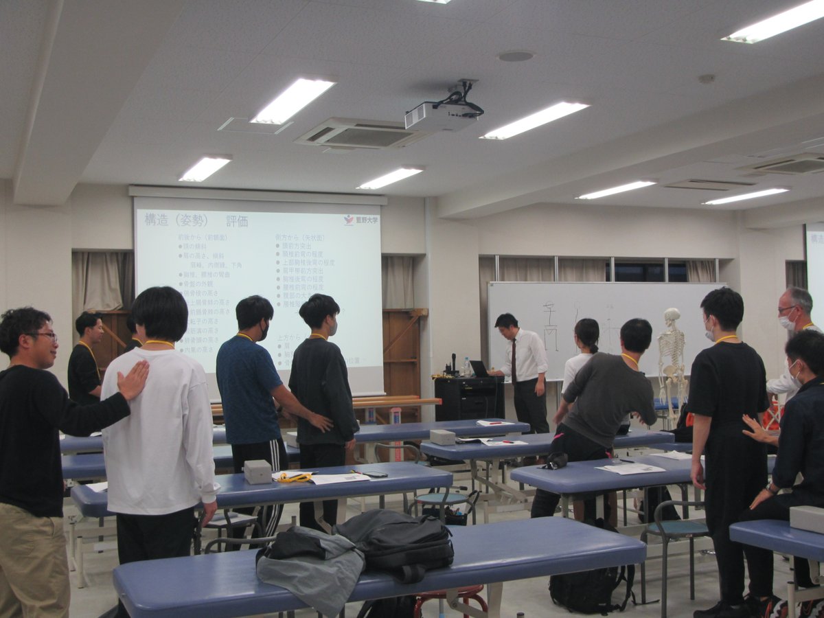 aino_cdr's tweet image. 本日は認定理学療法士臨床認定カリキュラム(運動器)講座の対面講義です😆!今まではZoomでの講義でしたが、やっと顔を合わせての実技に、受講生の皆さま一生懸命頑張ってくれていました👏
この研修の知識が皆様のお役に立つことを願っております🙏また職場に戻ってからも頑張ってください🌈