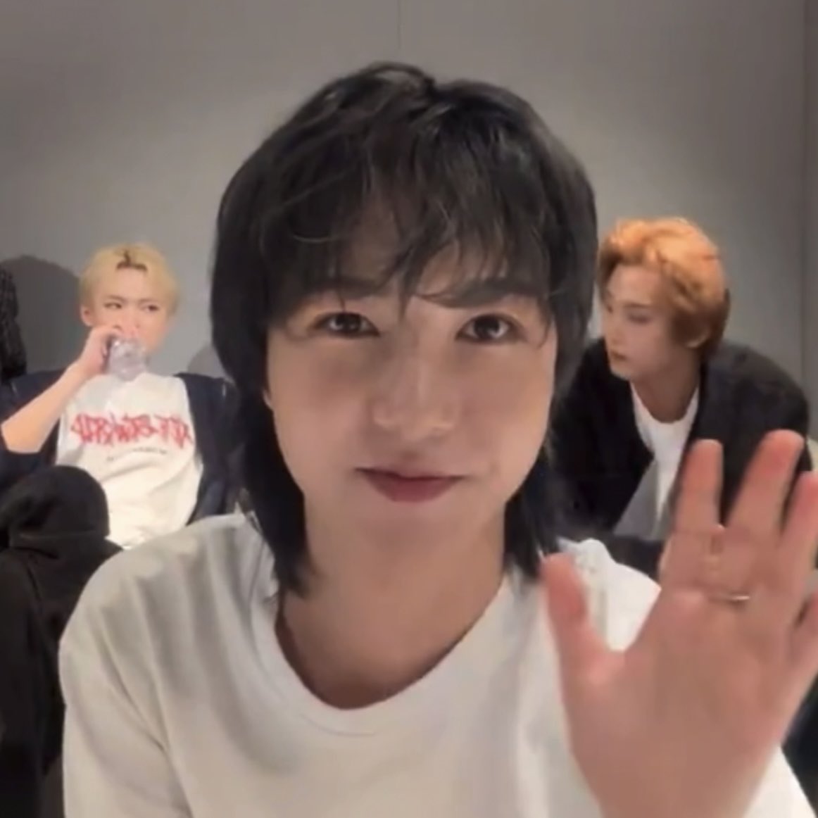 샤인 tweet media