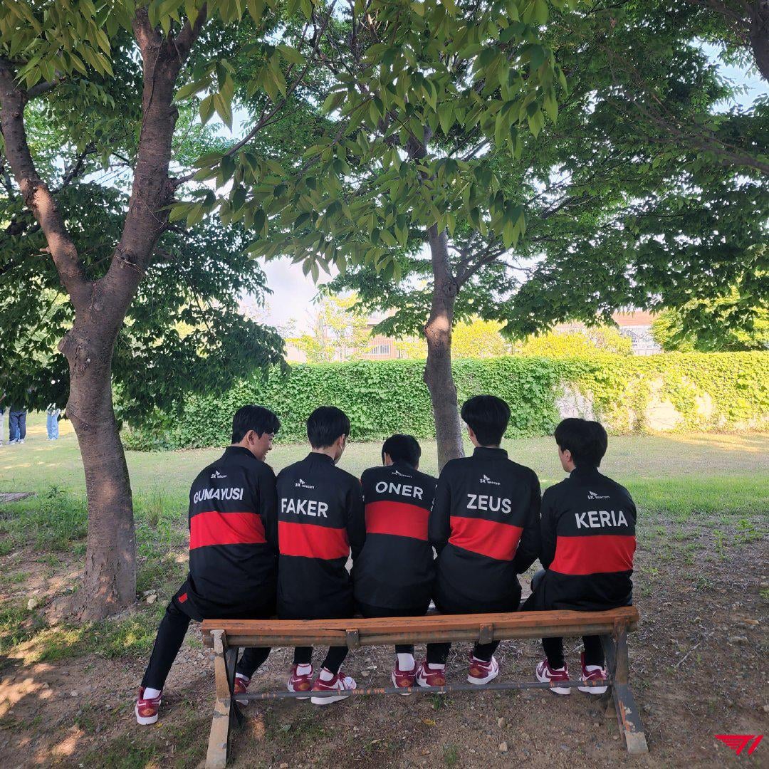 This might be the last series they play together

So regardless of a win or loss, thank you ZOFGK for these last few years of competition, as a fan of the game, it was a blessing to watch their journey

One of the most iconic rosters ever