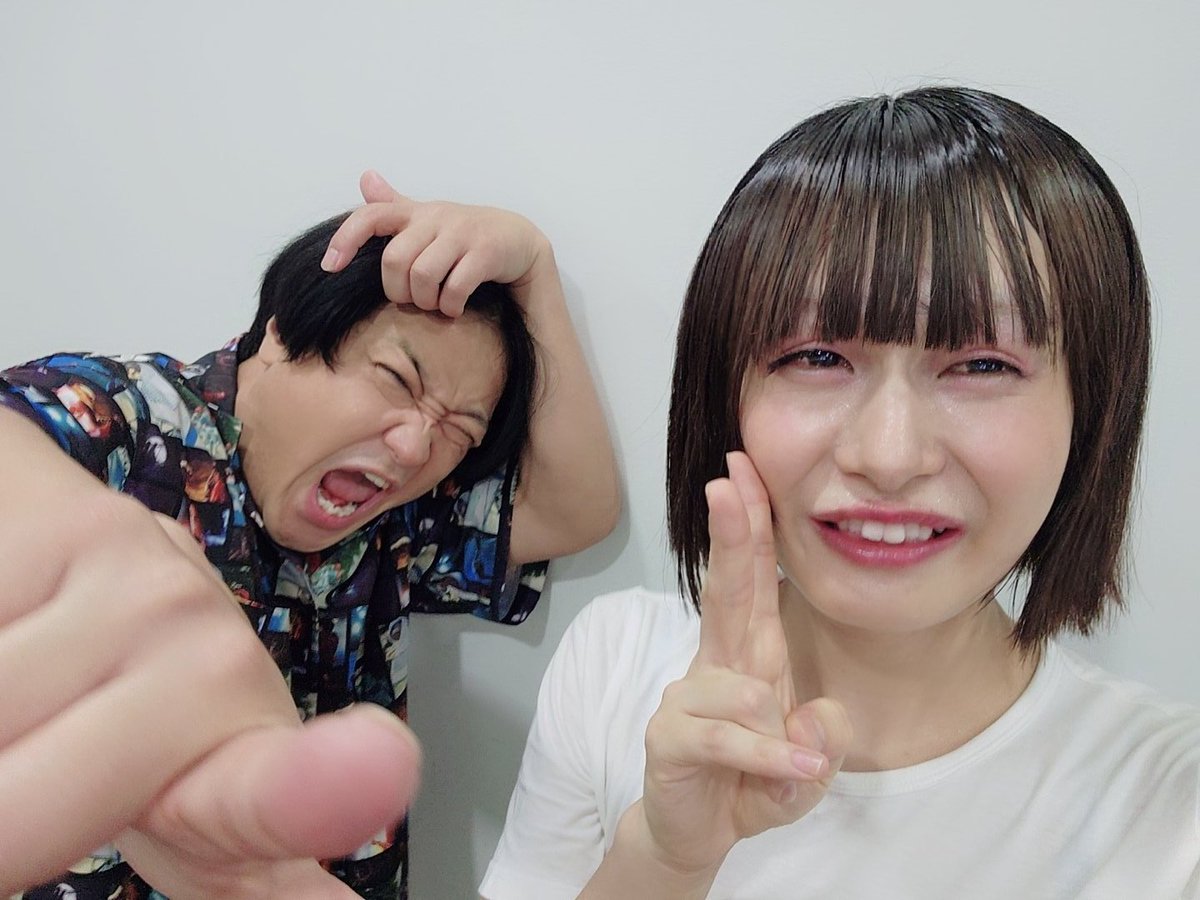 yopipidayou's tweet photo. さっきはABEMAさんのチャンスの時間の第3回年下お笑い大賞に出たよ！
見てくれたみんなありがとう☆
たくさん映って嬉しかった！泣
皆さんネタも平場も面白過ぎて楽しかった♪
千鳥さんや永野さんのお言葉嬉しい！泣
エゴサで面白いってあって嬉しい！泣
永野さんと初めて撮ってもらえて嬉しかった！泣 https://t.co/t7XpsXUvTl