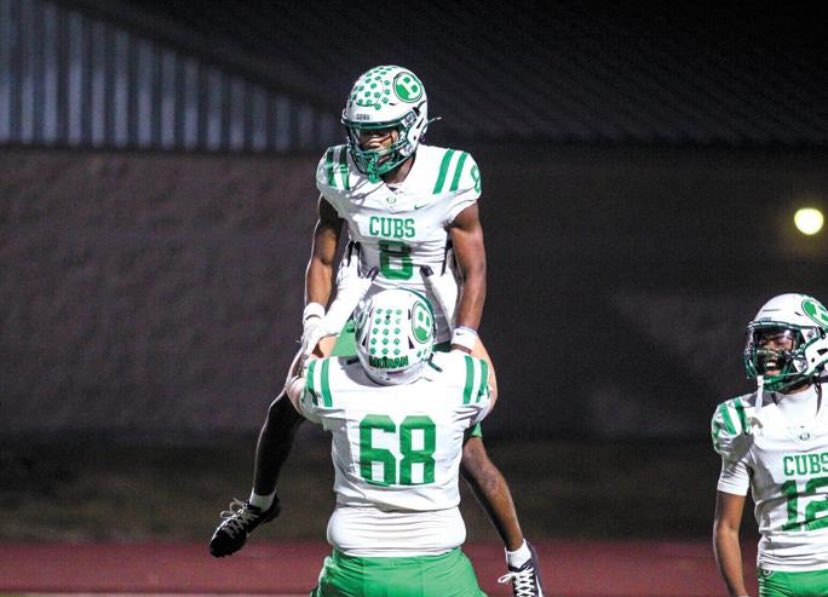 Cartelle Brown (@cartelleb) on Twitter photo Week 9 highlights check my hudl
-90 rec yds
-34 rushing yds‼️
<a href="/KJ_13_/">Kendrick Rogers Jr</a>
hudl.com/v/2QXjTA Week 9 highlights check my hudl
-90 rec yds
-34 rushing yds‼️
<a href="/KJ_13_/">Kendrick Rogers Jr</a>
hudl.com/v/2QXjTA