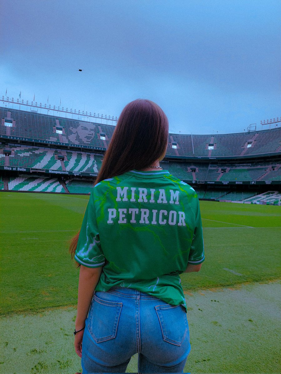 miriam_petricor's tweet image. Aquí termina mi etapa como creadora de contenido con el @RBetisEsports 
Ha sido una experiencia bonita y de la que me llevo buenos recuerdos y aprendizajes. 
💚🤍