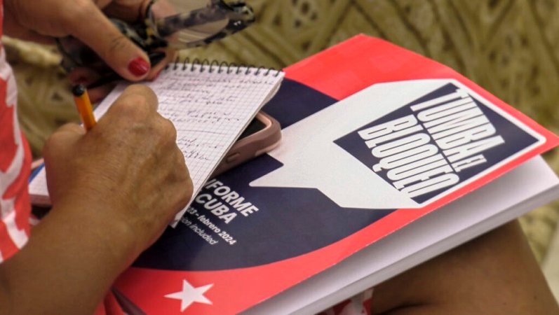 JuventudRebelde's tweet image. #Cuba🇨🇺 💪¿Sabe Ud. contar billones? Así son las cifras del asfixiante #bloqueo que será juzgado nuevamente en @ONU_es 
La #contingenciaenergética e impacto del 🌀Oscar, han resentido de manera particular a #Cuba por el #bloqueo de #EEUU 
#TumbaElBloqueo

juventudrebelde.cu/internacionale…