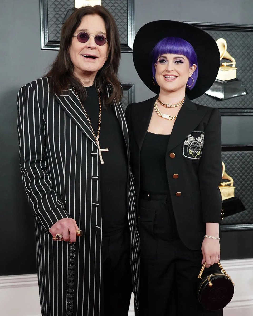 OzzyOsbourne's tweet image. Happy Birthday @KellyOsbourne!