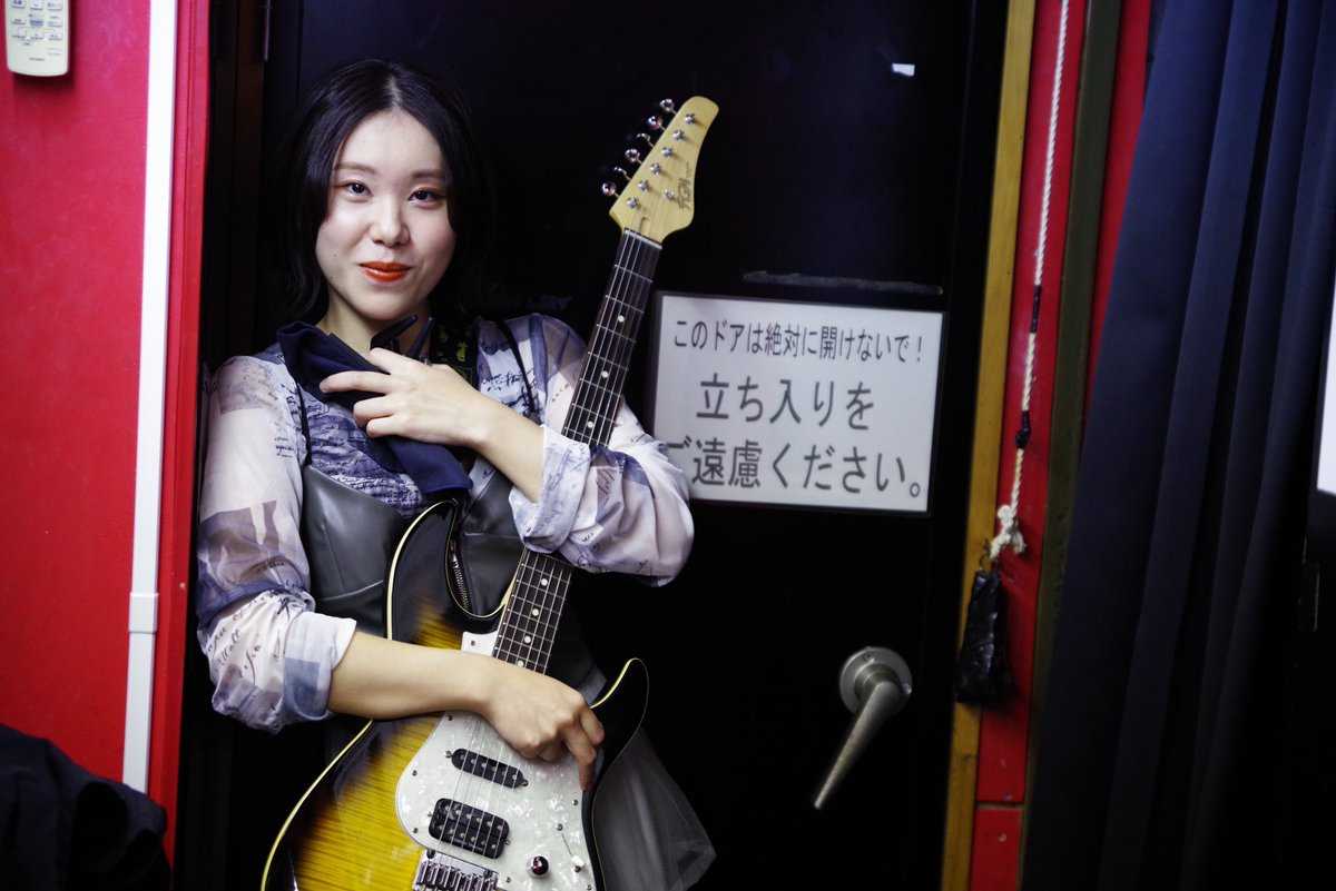 Prismics_info's tweet photo. 💎INFORMATION💎
Prismics LIVE決定!!!
2024.12.XX(XX)
都内某所
詳細は後日解禁!!!
📸 by @LikeFreeLife
#Prismics #プリズミクス #ユニット https://t.co/vYRxxTLnip
