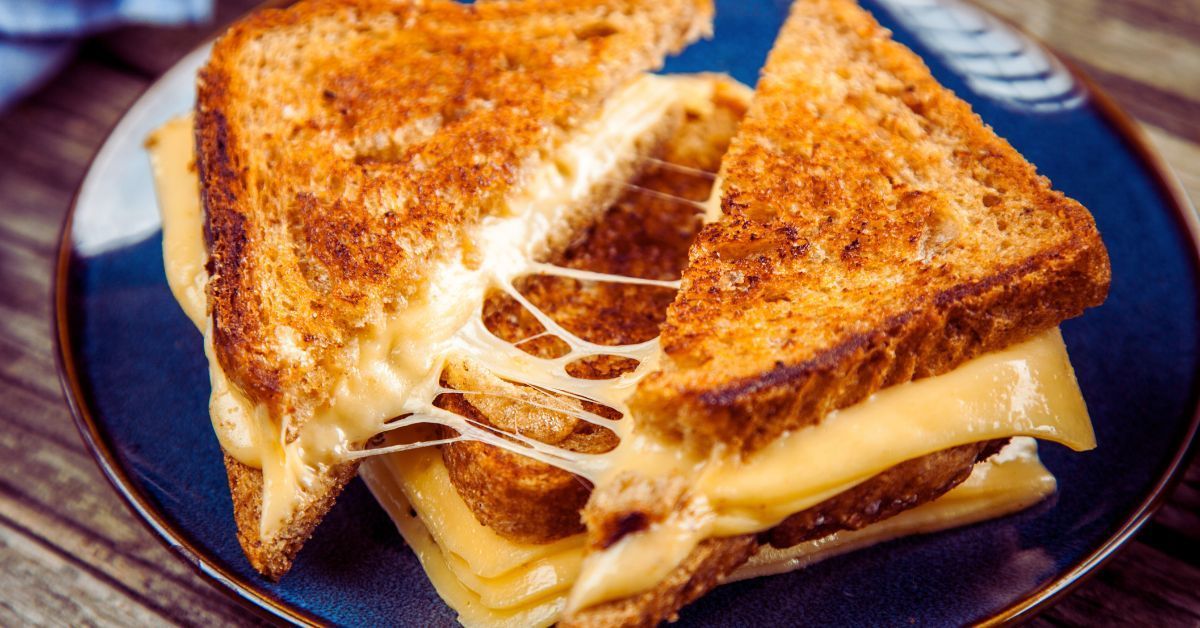 allocoaching_uk's tweet photo. 🧀 Happy National Cheese Toastie Day! 🥪 This comforting classic is the perfect way to recharge. As a small business owner, it’s important to take a break and enjoy the simple things in life. What’s your favorite cheese toastie topping? #CheeseToastieDay #SmallBusiness https://t.co/pqROF5qh2i