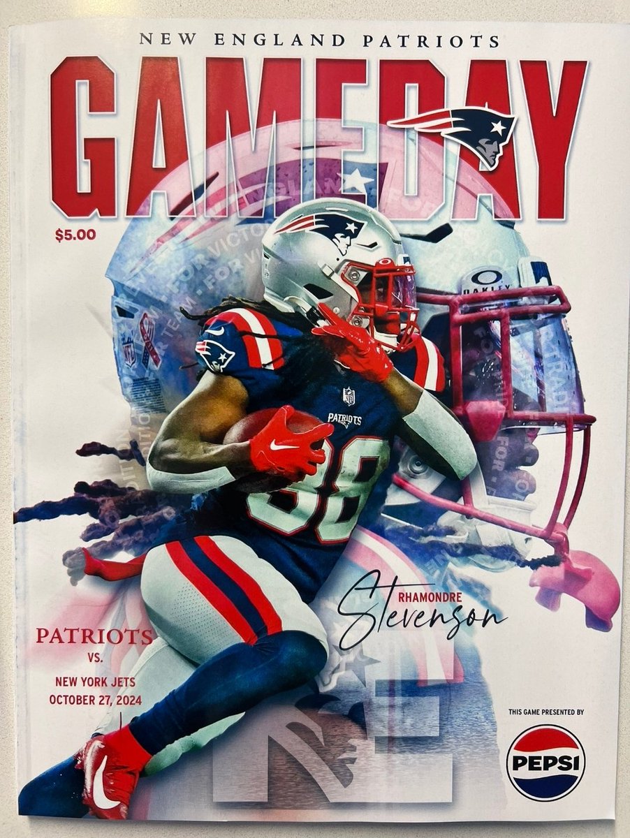 nkeman3's tweet photo. It's GAMEDAY, so you know what that means. GAMEDAY 5K BABY!! LET'S GO PATS!! #ForeverNE #NEPats #GoPats #LFG #LFGPATS #Strava #stravarun #GAMEDAY5K ##Nike #NikeRunningClub #NikeRunning https://t.co/duPI1AM5if