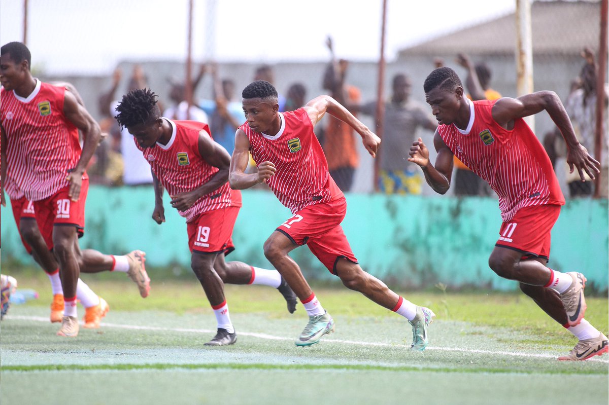 AsanteKotoko_SC's tweet photo. Warm-up time

#BasakeKotoko https://t.co/XZ8eBZeWJw