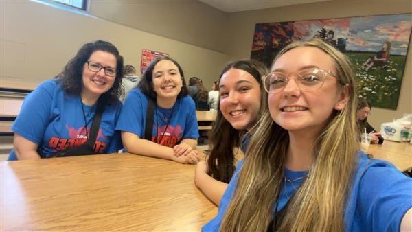 Simonds_HS's tweet photo. Fostering leadership is a privilege. Thank you Mrs. Gordon for chaperoning the Student Leadership conference. Our students learned, networked, had fun and made memories! #highschool #seabee #src2024 https://t.co/qCgvd9gyif