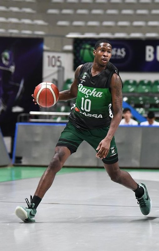 Omari Moore had a great game against Fenerbahçe Beko.

Stats: 36 MIN | 34 PTS | 7/8 2PT | 6/9 3PT | 2/2 FT | 4 AST | 2 REB | 4 STL | 1 BLK | 4 TO | 37 EFF

24-year old 6'6" athletic guard very good especially in the first half. Drives well to the rim, hits mid-range and 3PTs.