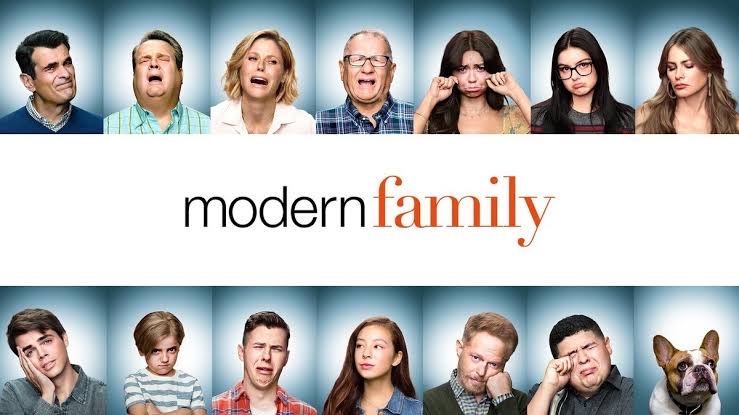 modernfamilytrc's tweet photo. não gostar de modern family é um claro sinal de falta de caráter https://t.co/t4iECiZvtJ