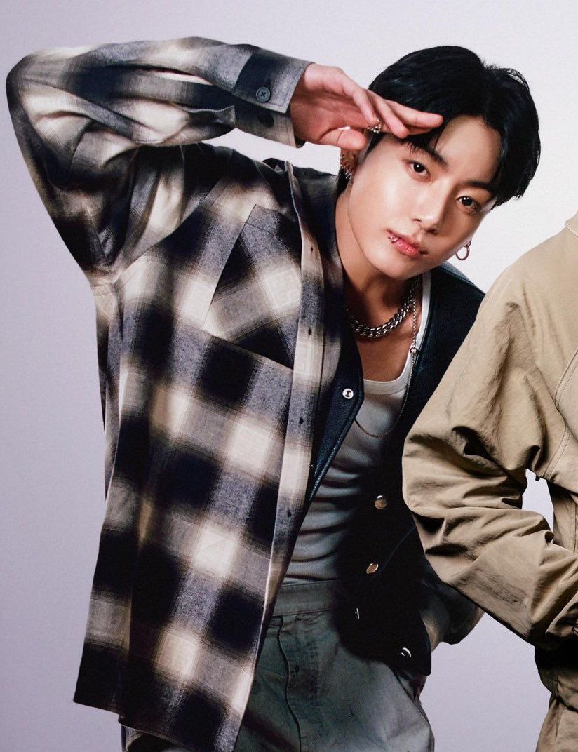 𝓙ᥫ᭡ 정국 tweet media