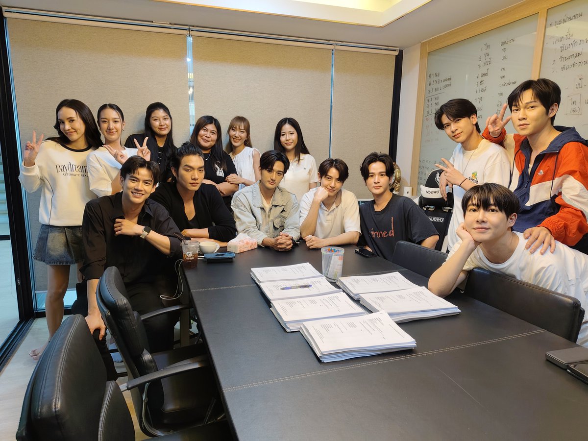 MflowTheseries's tweet photo. นักแสดงพร้อมแล้ว‼️ 
คนดูพร้อมหรือยัง❓

📍เตรียมพร้อมเปิดกล้องครั้งใหญ่เร็วๆนี้ กับ ซีรีส์เรื่อง 
ไหนเฮียบอกไม่ชอบเด็ก 👶🏻
MyStubborn

#ไหนเฮียบอกไม่ชอบเด็ก
#MyStubborn
#Mflowentertainment
#seriesy https://t.co/h372QOlJLf