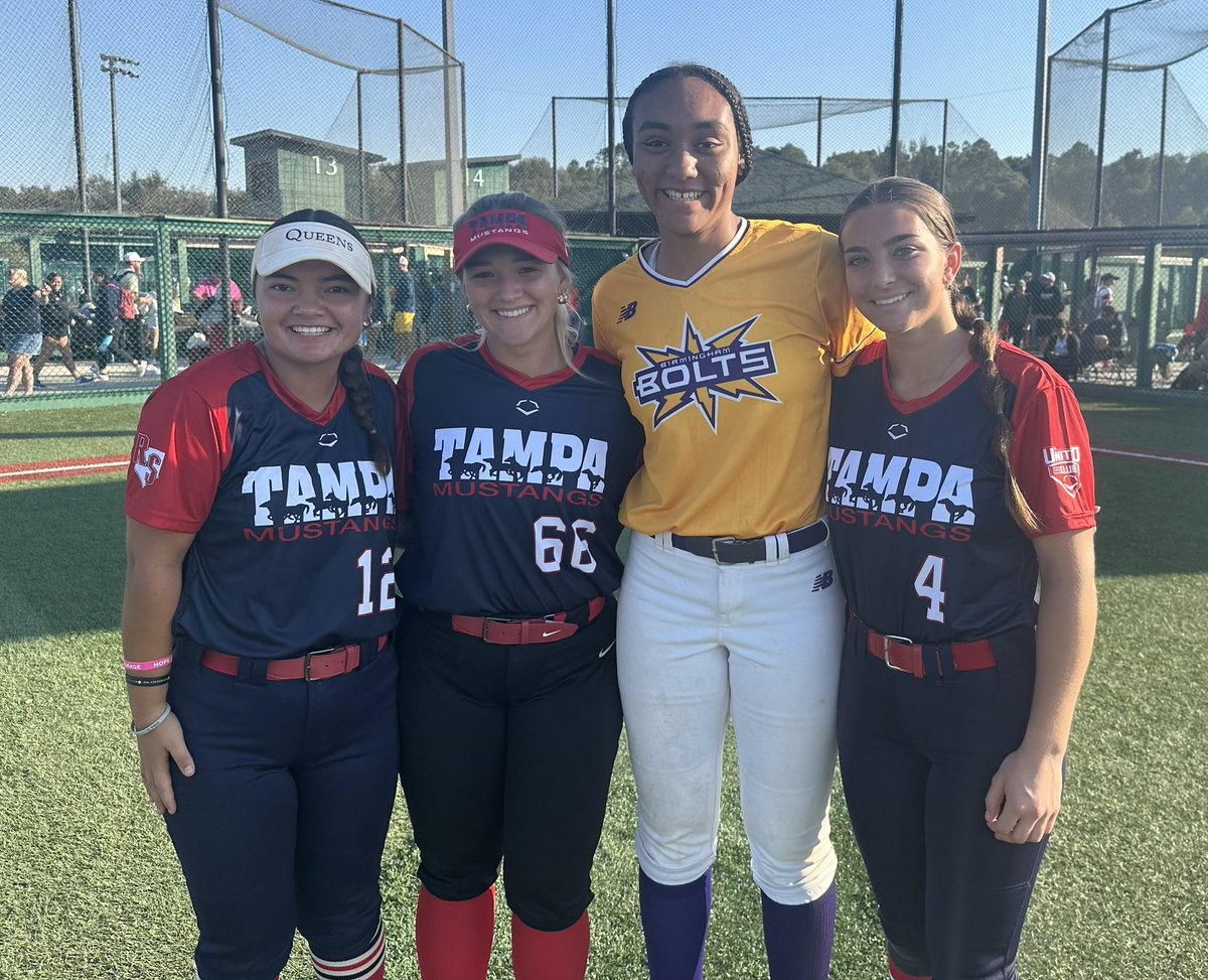 Some of MVA’s finest gettin’ after it at the Ray Seymour Invitational in Newberry, FL 🦅 <a href="/leilasusaia/">Leila Susaia</a> <a href="/MirandaMurch/">Miranda Murch</a> <a href="/elenafriedman02/">elenafriedman2</a> <a href="/MOdom44/">MissyOdom</a>