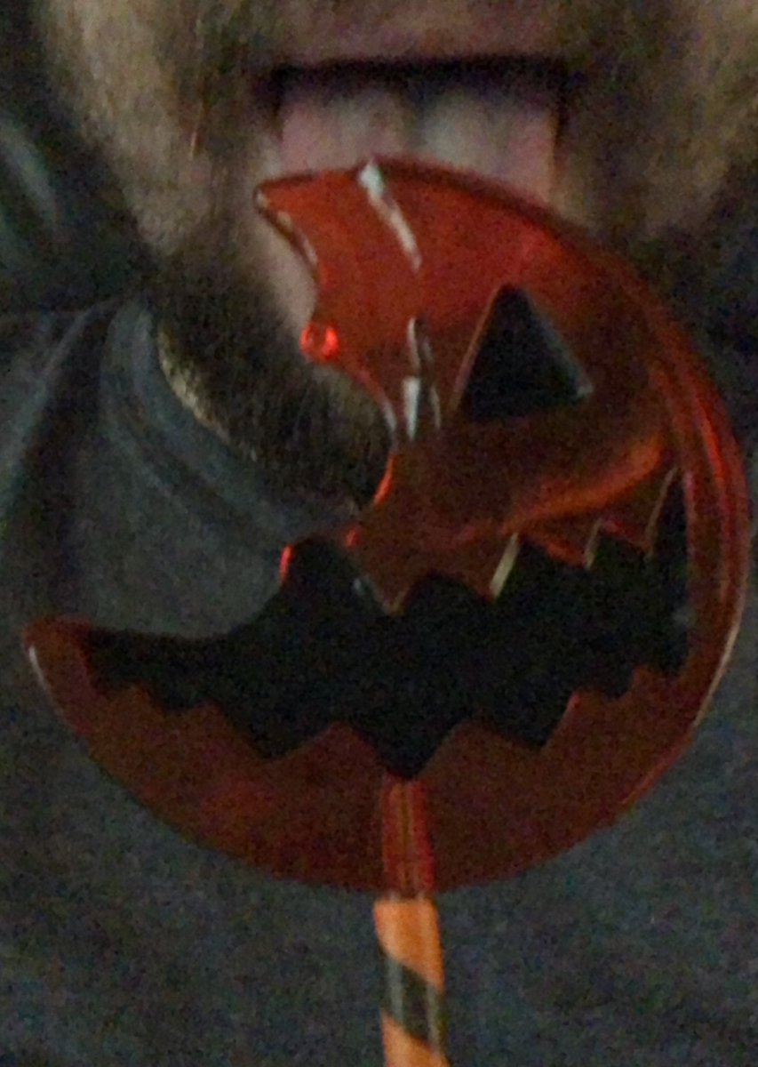 codemav_nathan's tweet photo. Little tease of my Halloween costume. Sam from Trick ‘r Treat. https://t.co/HQapQcMhoR