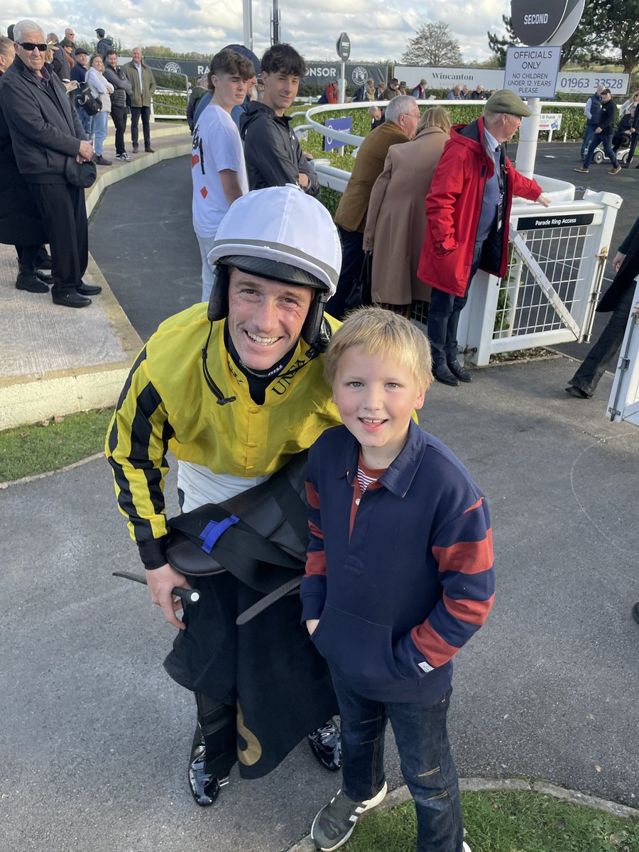 Sarah Baker tweet media