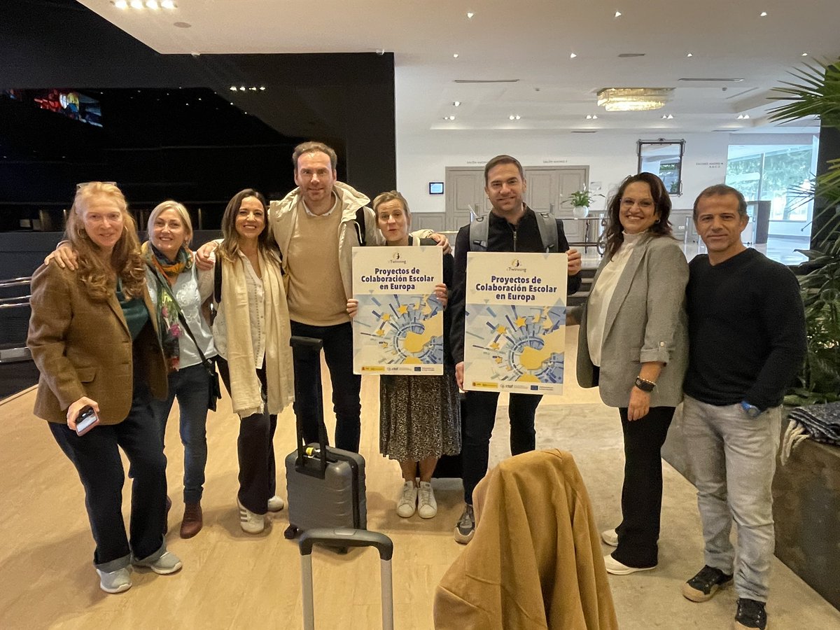 FIN DEL ENCUENTRO 🇪🇸🇪🇺
Concluye el XI Encuentro de embajadores eTwinning España. Compartimos  buenas prácticas con otros docentes del país. Gracias a <a href="/educaINTEF/">Educación INTEF</a> <a href="/eTwinning_es/">eTwinning España</a> y <a href="/eTwinnico/">etwinnico</a> por confiar en mí para este evento                 <a href="/sepiegob/">SEPIE</a> <a href="/ProgramasRM/">ProgramasRM</a> <a href="/AsociacionAmae/">AMAE Asociación Mediterránea Amigos de Erasmus</a>
