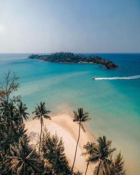 Travitinerary's tweet photo. Koh Kood  Thailand https://t.co/HOnAsvxmbH