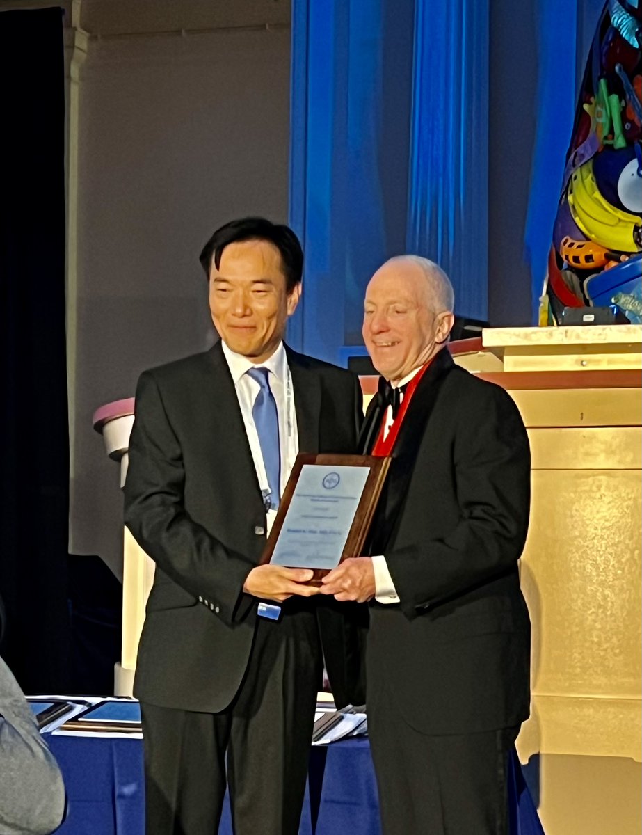 Ronald Hsu MD (@rkhsusa) on Twitter photo Thank you to our devoted <a href="/AmCollegeGastro/">ACG</a> leaders, governors & BOG's support. I am honored and proud to have the opportunity to work with everyone @JLeighton <a href="/AmyOxentenkoMD/">Amy Oxentenko MD</a> <a href="/MarkPochapin/">Mark B. Pochapin, MD</a> <a href="/umfoodoc/">William Chey</a> <a href="/DaynaEarly/">Dayna Early</a> <a href="/DrStollman/">Dr. Neil Stollman</a> ...to pursue excellence and promote ACG's mission in GI Thank you to our devoted <a href="/AmCollegeGastro/">ACG</a> leaders, governors & BOG's support. I am honored and proud to have the opportunity to work with everyone @JLeighton <a href="/AmyOxentenkoMD/">Amy Oxentenko MD</a> <a href="/MarkPochapin/">Mark B. Pochapin, MD</a> <a href="/umfoodoc/">William Chey</a> <a href="/DaynaEarly/">Dayna Early</a> <a href="/DrStollman/">Dr. Neil Stollman</a> ...to pursue excellence and promote ACG's mission in GI