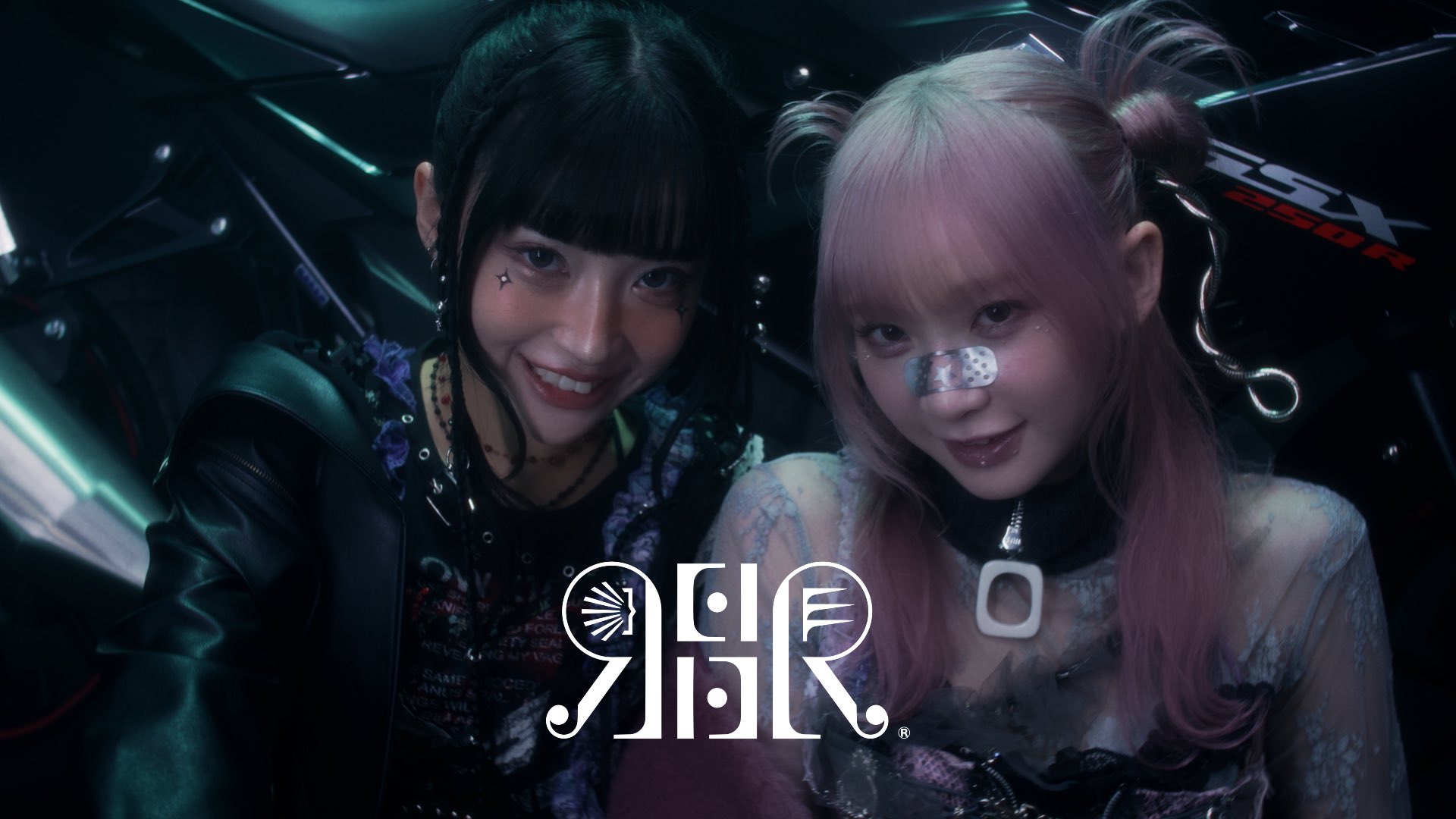 金子理江 生誕 パーカー REIRIE FtmJp1lakAMmdYX.jpg:large