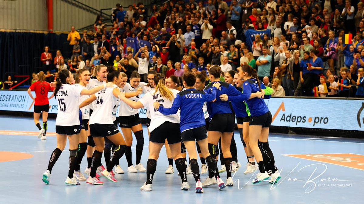 FHK_Zyrtare's tweet photo. 🇽🇰 has advanced to the second phase of the 2025 World Championship qualifiers after an impressive win against 🇧🇪 with result 32:28 and a victory over Bosnia and Herzegovina 32: 26.
#koshandball #qualifiers #worldchampionship https://t.co/KVmwK2LRM3