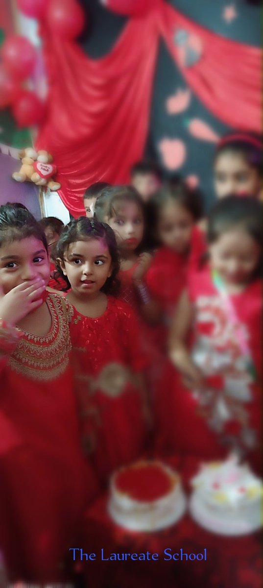 Asif22128162's tweet photo. #Red Day Celebrating🥰.
دی لورئیٹ سکول۔ https://t.co/Vy2JffuqCo