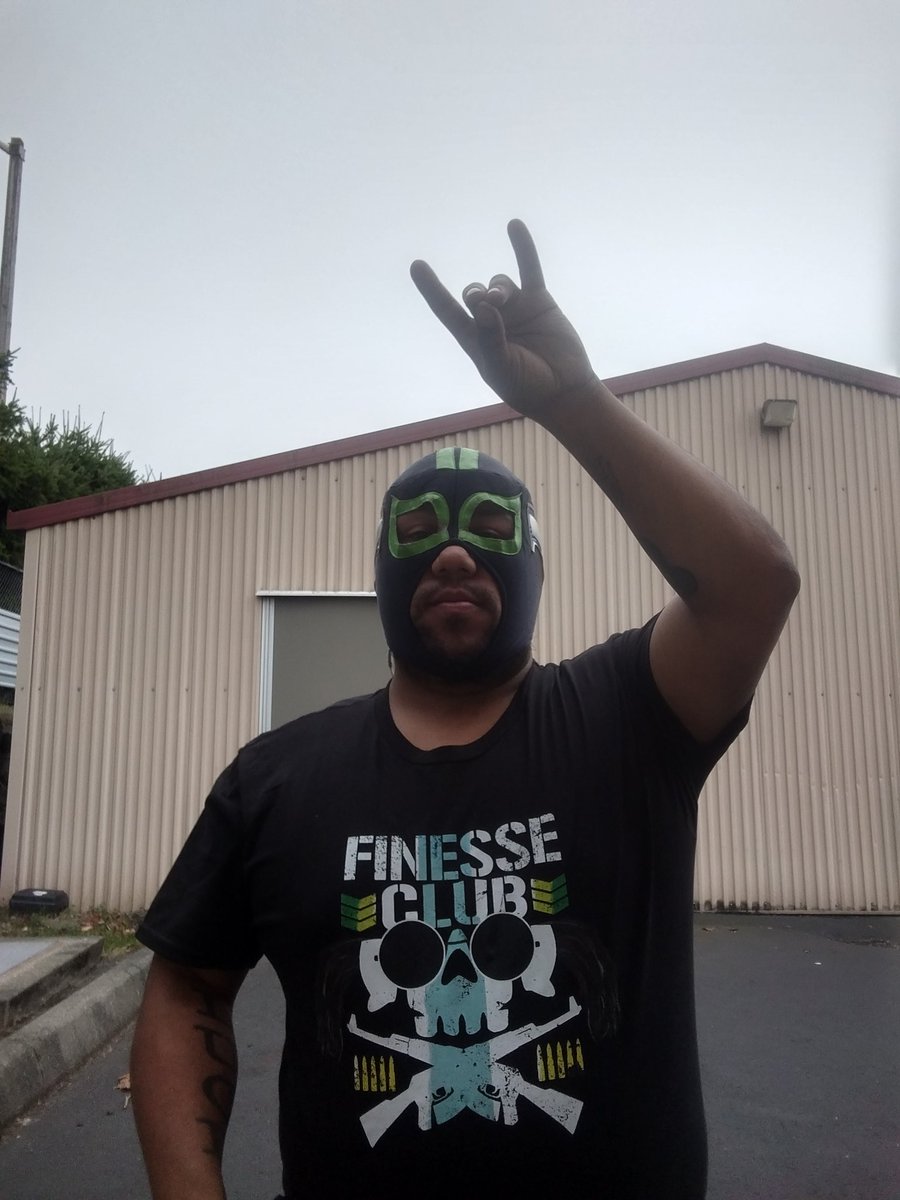 LuchadorSeahawk's tweet image. Part of the #finesseclub. Easy as #1 #2sweet