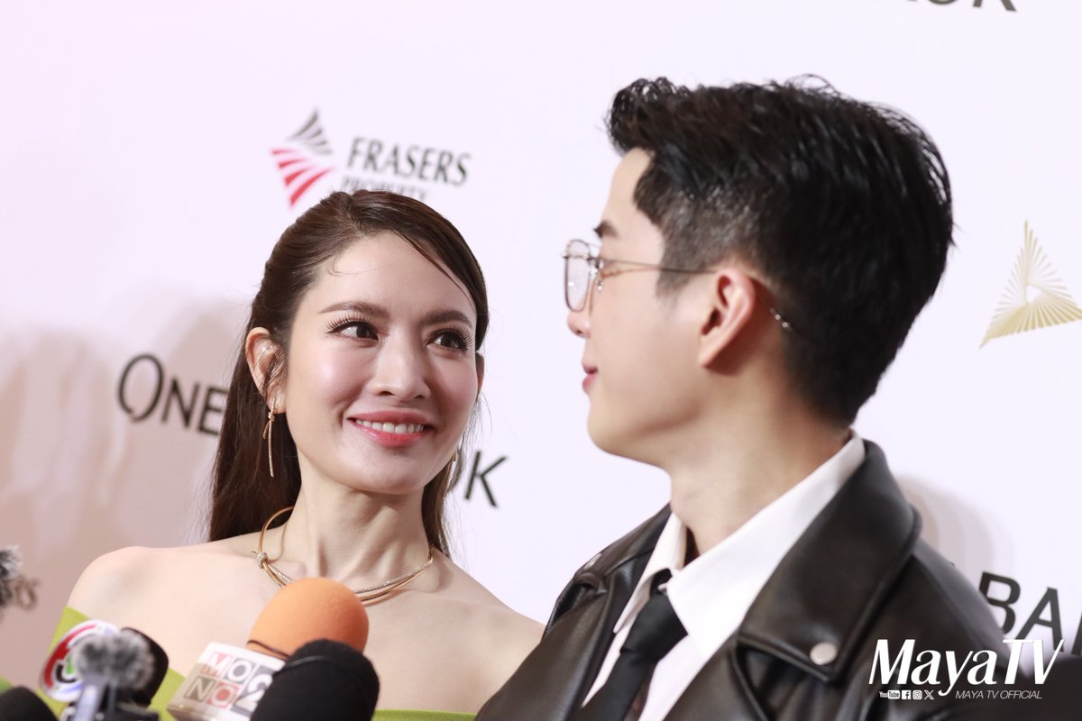 mayaonline2002's tweet photo. 『Snapshot #MAYATVOFFICIAL 』เติมเน็ตมาดูคนเค้ากัน😉💖 สายตาของพี่สาวคนสวย #แอฟทักษอร กับน้องบ้อกแบ้กสุดหล่อ #นนกุล ที่มองกันก็คือหวานร้อยนะจ๊ะ!! งานอีเวนต์หวานขนาดนี้แล้วงานในฝันจะหวานขนาดไหนน้อ~ 

สัมภาษณ์♾️ https://t.co/vM6gYvaO84

 #แอฟนนกุล #นนกุลแอฟ https://t.co/UlaPFvdSaa