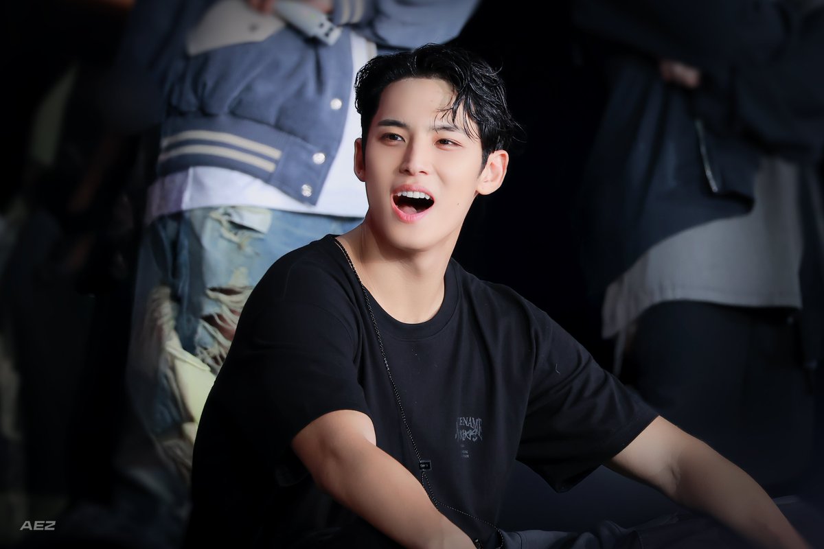 241012 RIGHT HERE in GOYANG  

#민규 #MINGYU #SEVENTEEN