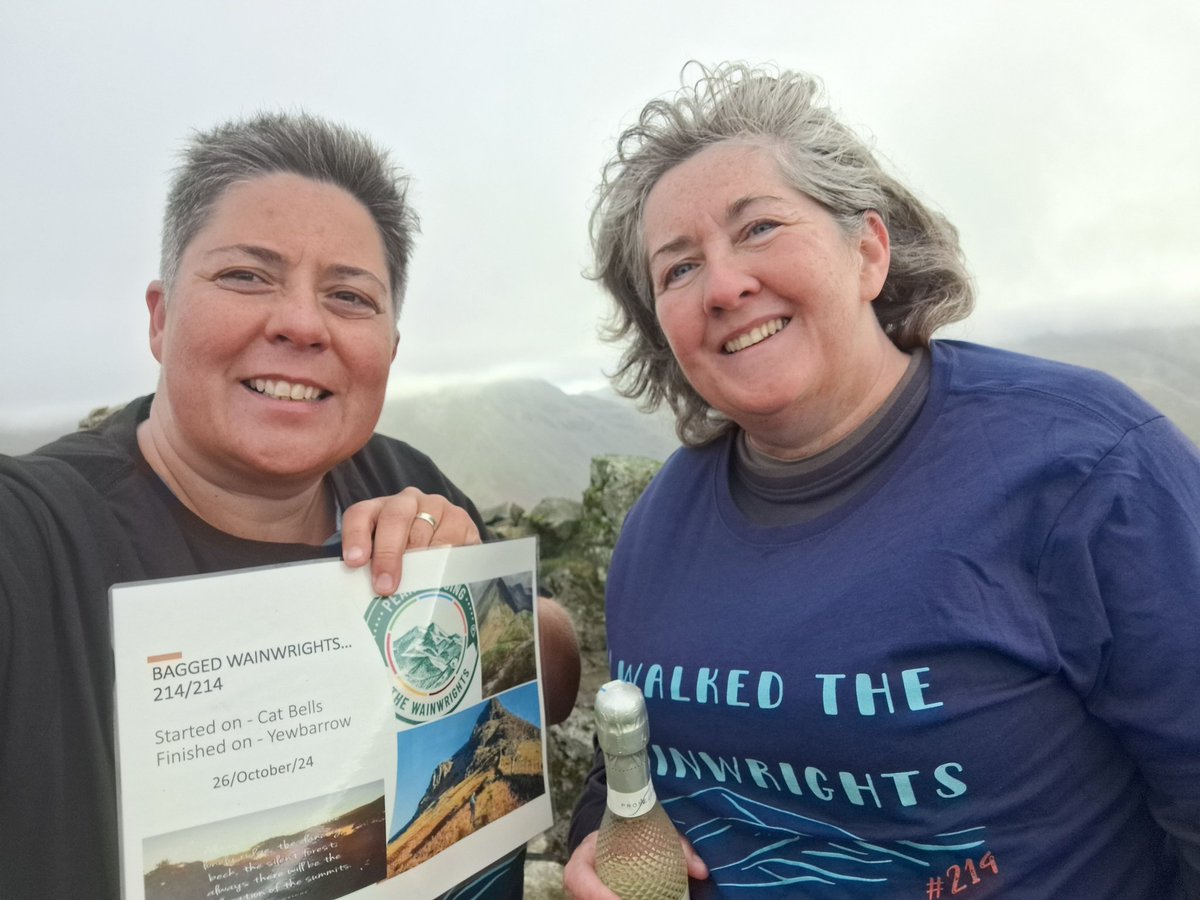 VMulvanaTuohy's tweet image. Big week this week... Yesterday we @BernieTuohy  and I achieved a life goal of completing all of the 214 lakeland wainwright fells- feeling proud 🙌 👏