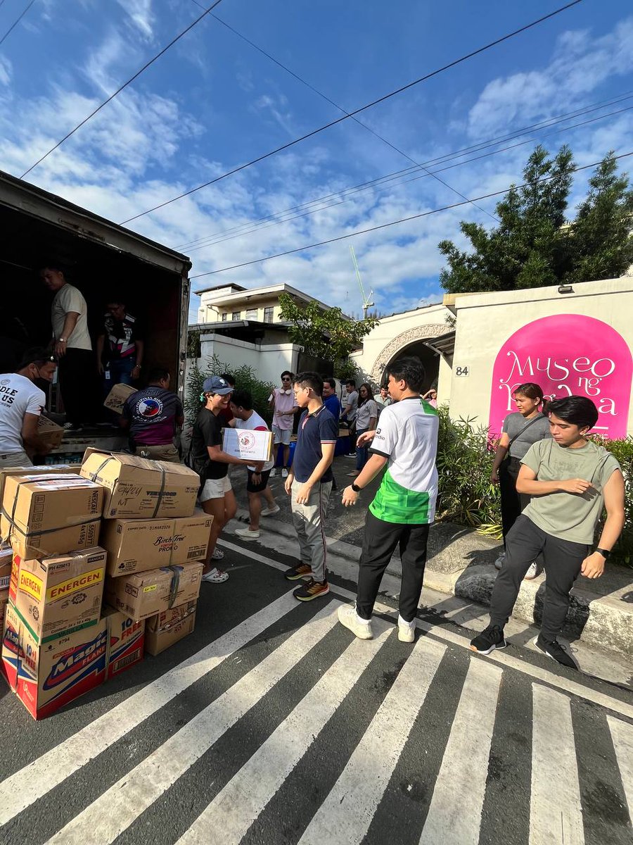 18 Donation Drive tweet media