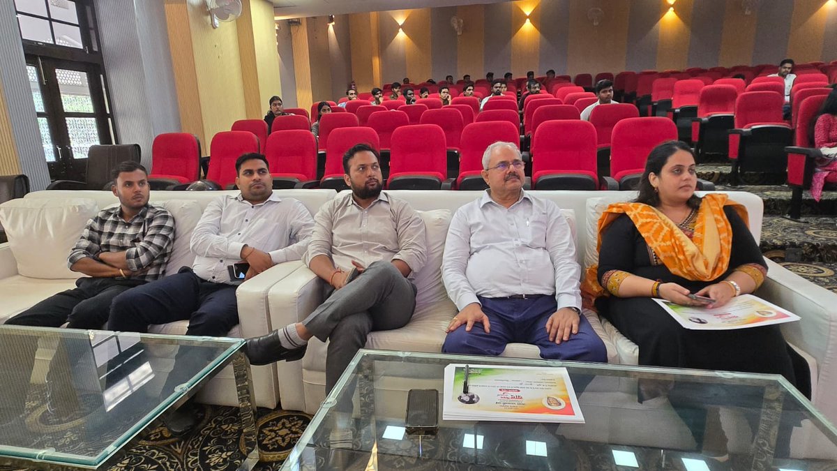 dswlkouniv's tweet photo. Glimpses of Debate Competition held in #association #lkouniv  with #DSWLU Lucknow University in memory of Lt. Leader Kamla Bahuguna as InterUniversity event including 40 Univ. Of UP and Uttrakhand. https://t.co/hBVVcl8T3i