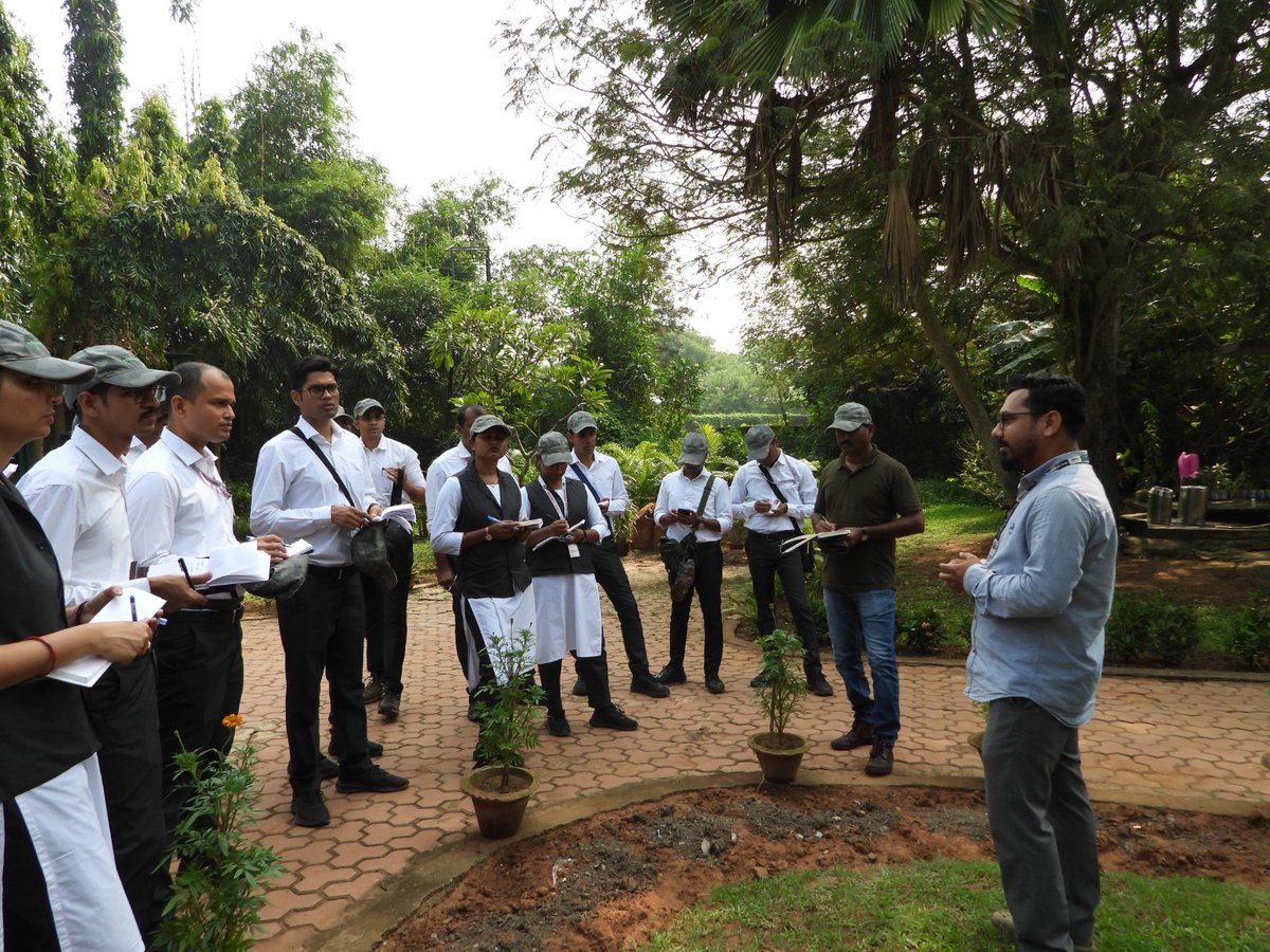 ddnandankanan's tweet photo. A team of 42 SFS trainees from 30th batch(2023-2025) of CASFOS, Coimbatore visited Nandankanan Zoological Park on 22.10.24.
@CZA_Delhi @PCCFWL_Odisha @ForestDeptt #capacitybuilding #sfs #casfos https://t.co/Moqg5WhChJ