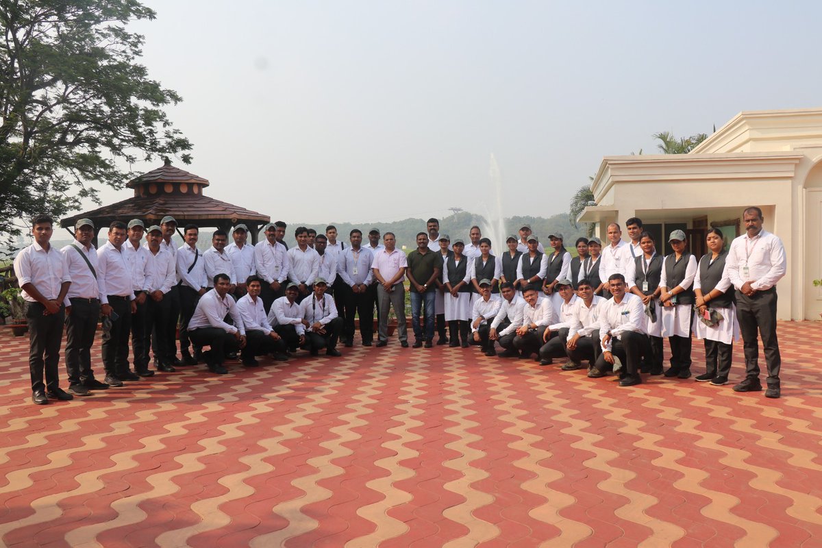 ddnandankanan's tweet photo. A team of 42 SFS trainees from 30th batch(2023-2025) of CASFOS, Coimbatore visited Nandankanan Zoological Park on 22.10.24.
@CZA_Delhi @PCCFWL_Odisha @ForestDeptt #capacitybuilding #sfs #casfos https://t.co/Moqg5WhChJ