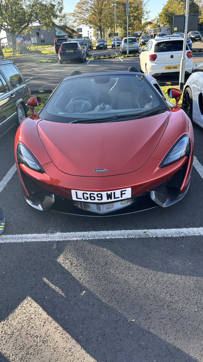 GBrown84's tweet image. You never know what your going to find at your local car meet! @McLarenAuto @McLarenF1 look at these beauties!!! #FansLikeNoOther