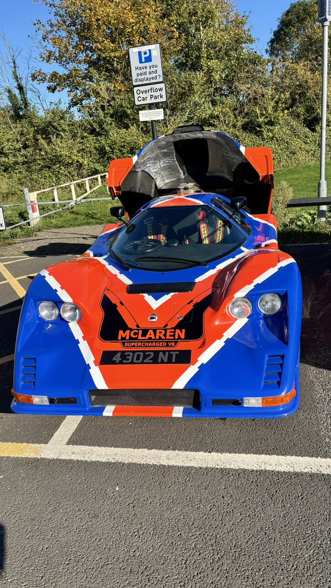 GBrown84's tweet image. You never know what your going to find at your local car meet! @McLarenAuto @McLarenF1 look at these beauties!!! #FansLikeNoOther