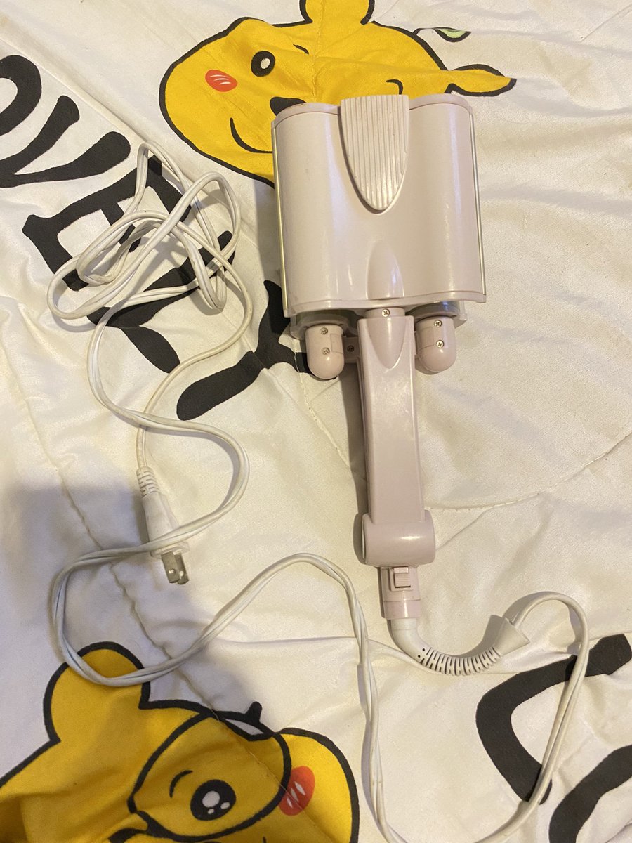 🧸ส่งต่อของเค้าคับบ

ที่ลอนมาม่า เป็นลอนมาม่าสวยจึ้ง
-ลอนอยู่นานมาก สวยสบัด

❗️160 บาทส่งฟรีค่ะ  เดมขอดูพตได้ค่า

#เสื้อผ้ามือสอง #เครื่องม้วนผม #ส่งต่อเสื้อผ้า #ส่งต่อเครื่องม้วนผม #ลอนมาม่า #เครื่องม้วนผมมือสอง #โล๊ะตู้ #ที่ลอนผม #ส่งต่อvivid #ส่งต่อคสอ #ที่ลอนมาม่า