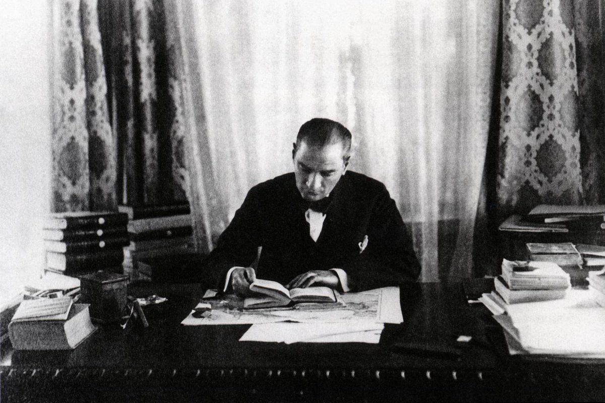 CUMHURİYET'in 101. Yılı Kutlu Olsun!

“Bütün ümidim gençliktedir.”
-M. Kemal ATATÜRK