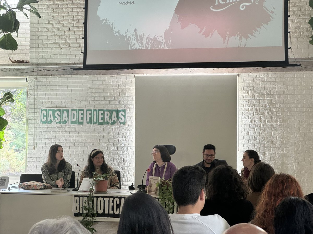 El relato de @CarmenSnchez9 y <a href="/Ainhoa_CA/">🍂 Ainhoa 🍂</a> es uno de los que más me han gustado de la antología. Con un final para flipar 😂