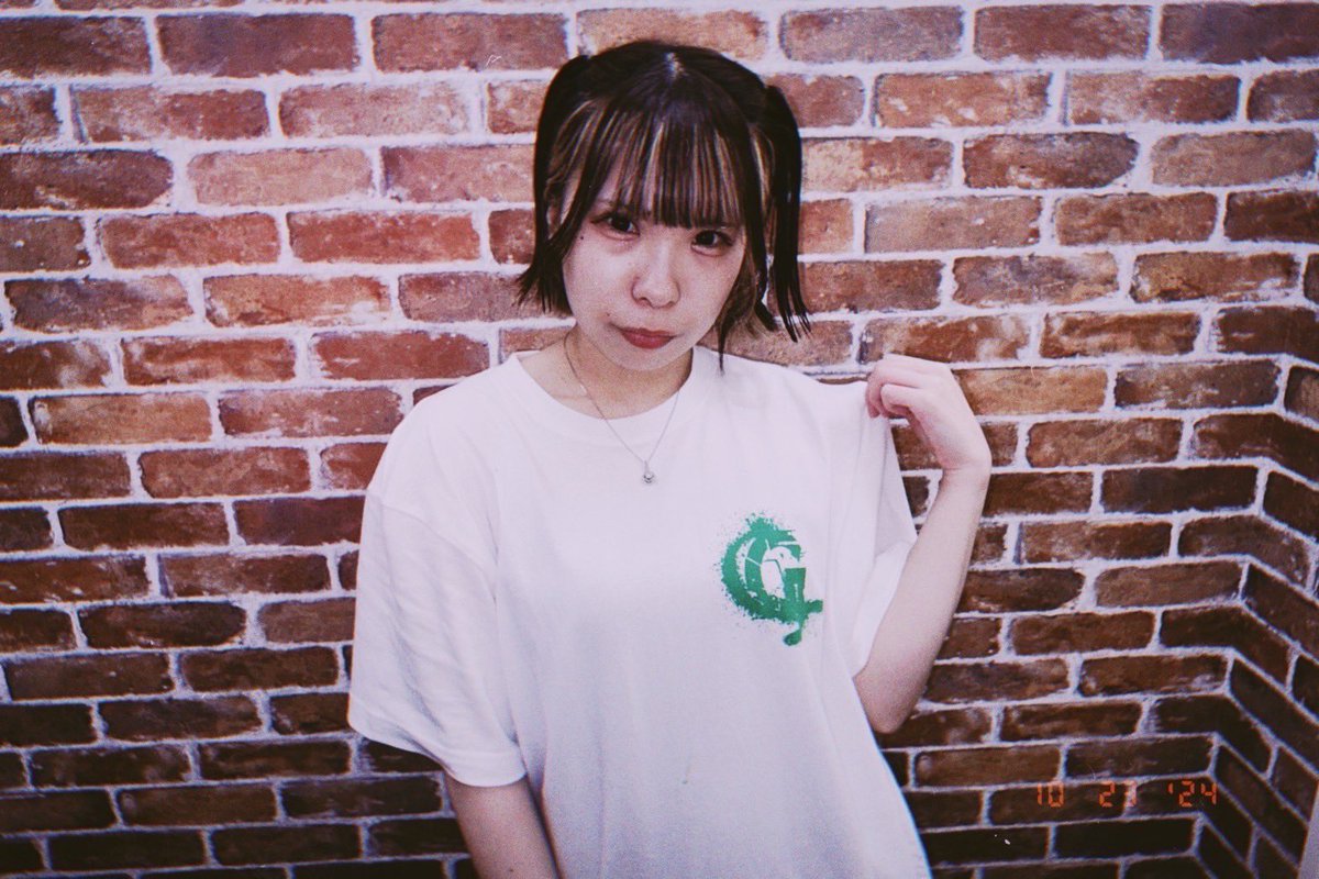 BratRiotGirls's tweet photo. ☀️コラボTシャツは本日まで！☀️
GUNFINGER✖︎BR!OTコラボTの販売は本日23:59までとなっております！

https://t.co/uZfJWad8r2

是非手に入れてお揃いで着こなしましょう！ https://t.co/osmcCEfI1i