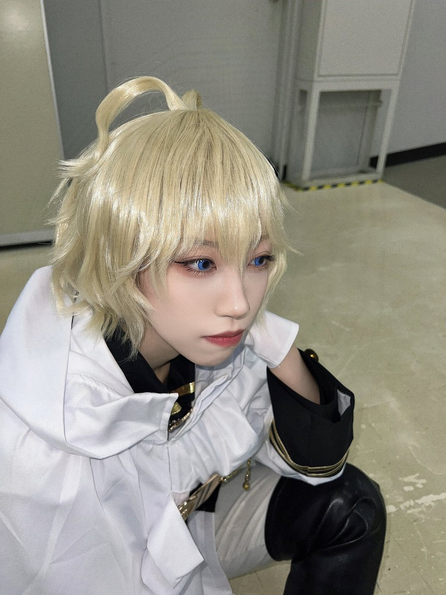 nemuipetit0's tweet image. 優ちゃん目線のミカと優ちゃん以外どうでいいミカの顔👼🏻👿