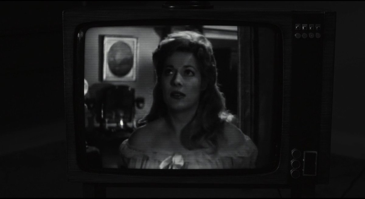 ArtyomYurievich's tweet photo. «Frankenweenie». #Frankenweenie #Франкенвини https://t.co/8WEMnNsUdN
