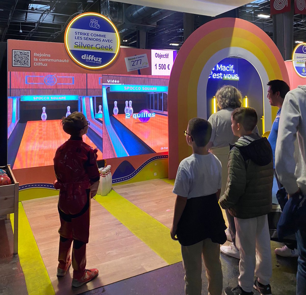 DiffuzSolidaire's tweet photo. 🤩🎳Dernier jour pour « striker » avec votre senior préféré sur notre stand Macif / Hall 1 !
✌️Vos efforts seront récompensés par une cagnotte solidaire pour l’association Silver Geek 💪
#Diffuz #Macif #PGW #PGW2024 https://t.co/PFtlDJEu3S