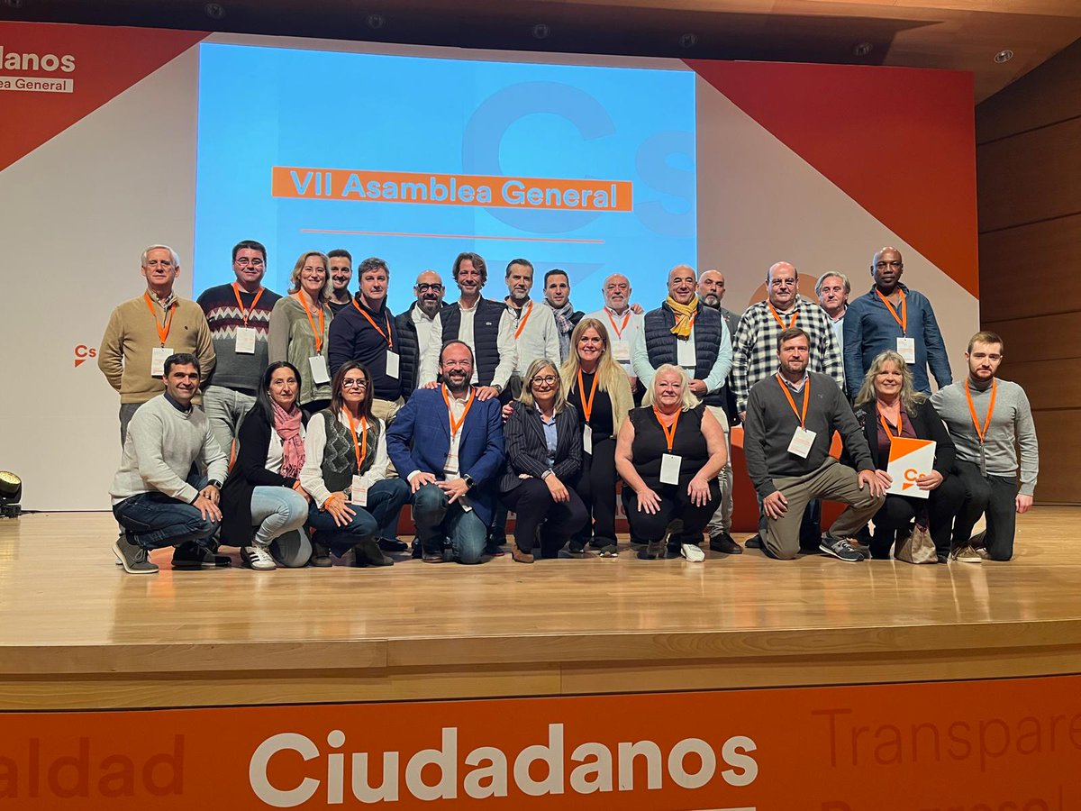 Representación de la Comunidad Valenciana en la séptima Asamblea de Ciudadanos!. Bonita foto con magníficas personas.
