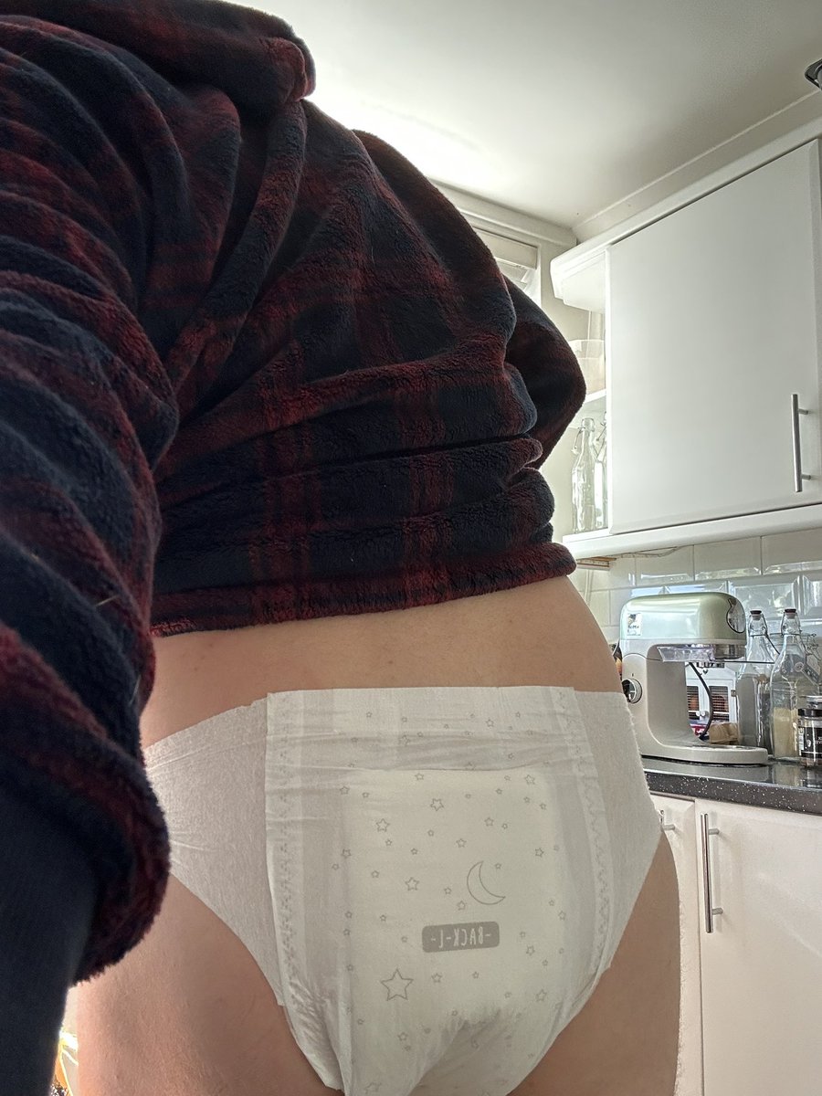 My new pull-ups arrived! 24/7 journey starts here
#abdlboys #abdl #diapered247